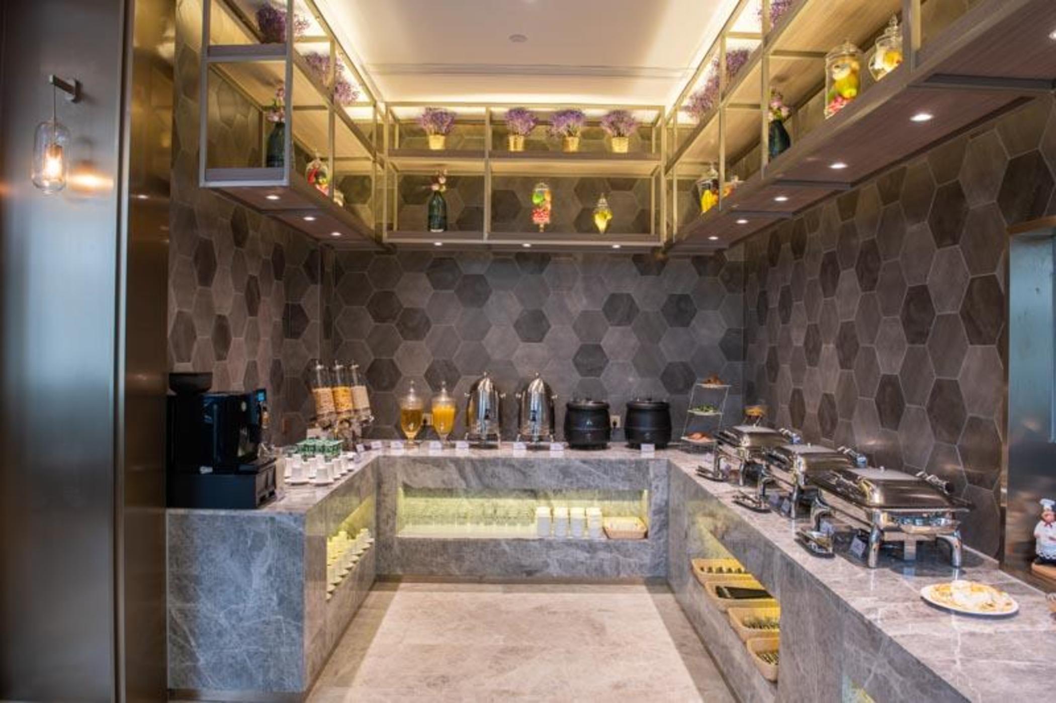 Mercure Shanghai Jiuting Exterior photo