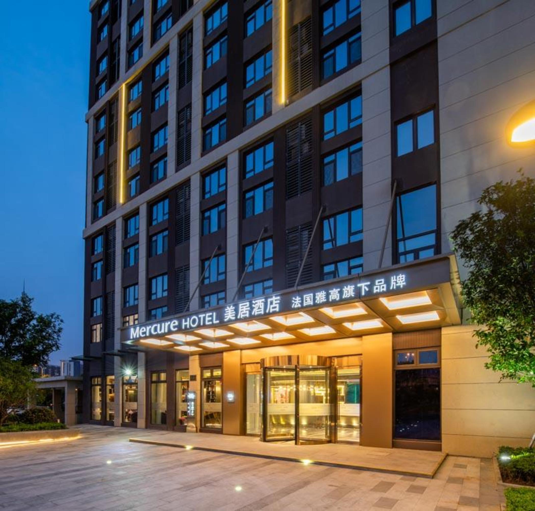 Mercure Shanghai Jiuting Exterior photo